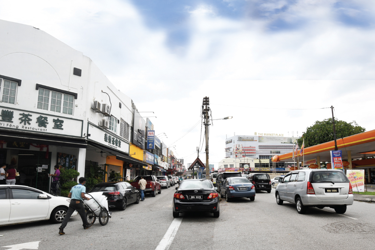 The Jalan Hujan commercial area has benefited from the growing population in OUG and its surrounding areas, with shops here transacted at RM1.8 million to RM2.2 million lately (Photo by Patrick Goh/The Edge)