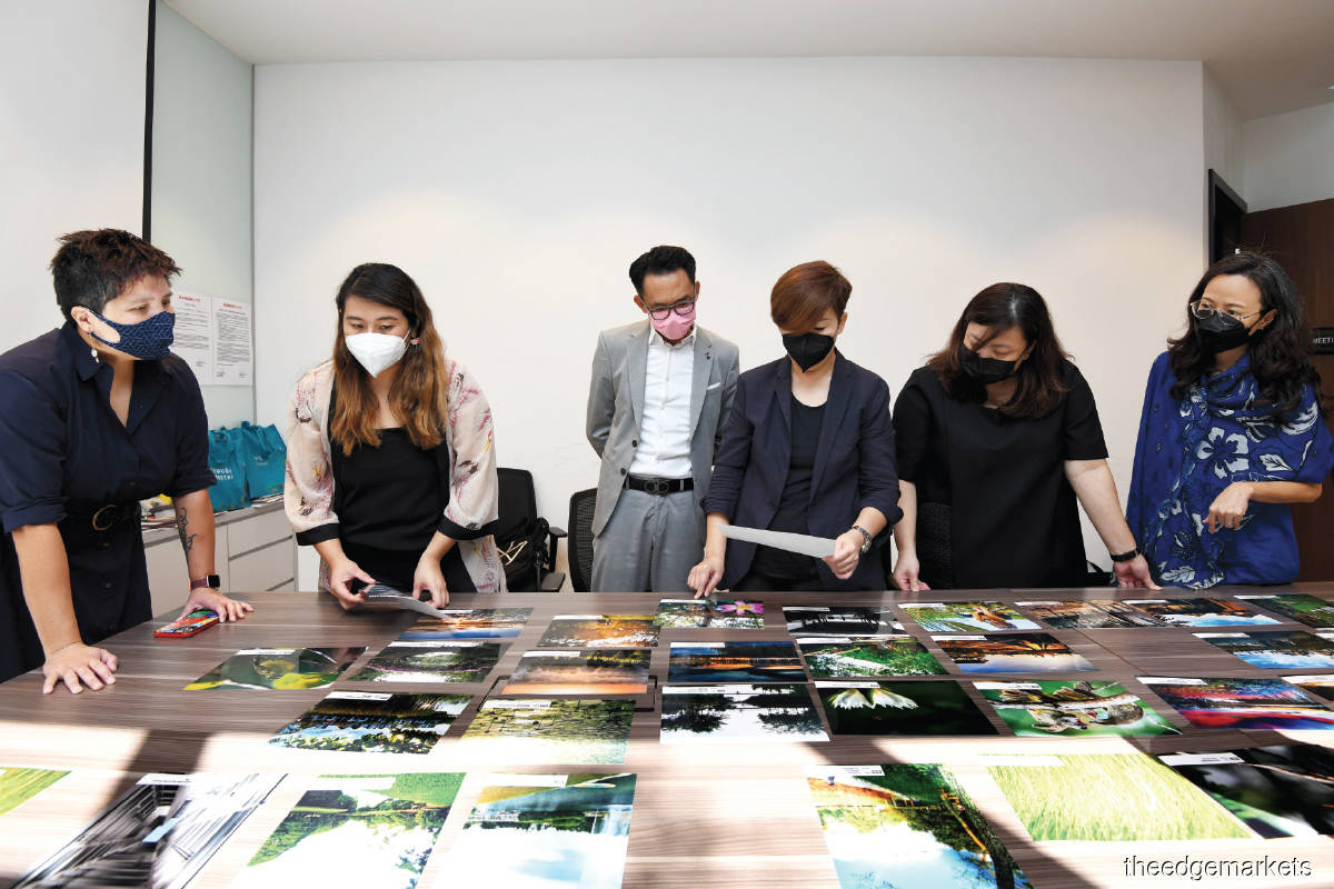 From left: Chan, Lyn, Yuen, Ho, Teh and Khoh at the judging session at the Gamuda Gardens Experience Gallery (Photos by Mohd Izwan Mohd Nazam)