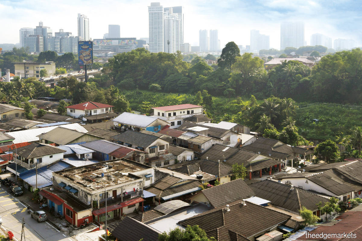 Development land is getting scarce in Petaling Jaya and squatter and old housing areas are ripe for redevelopment, according to  Hartamas Real Estate (Photo by Mohd Izwan Mohd Nazam/The Edge)