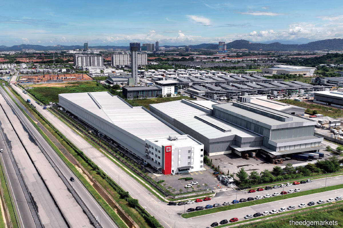 Siders and Wong cite Bandar Bukit Raja Industrial Gateway in Klang as an example of an industrial park that features built-to-suit properties that are based on customers’ specifications (Photo by Patrick Goh/The Edge)