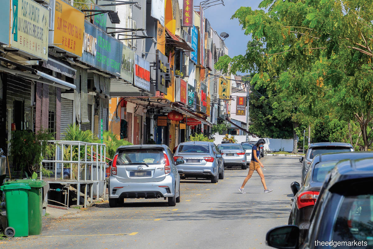 The row of 2-storey shoplots on Jalan SS18/1B fronts the NPE and has seen a wide range of tenants over the years (Photo by Shahrill Basri/The Edge)
