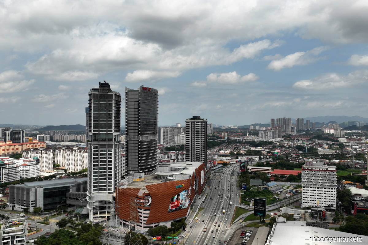 Conveniently located next to the LDP, SS7 is well-placed with good connectivity, accessibility and amenities (Photo by Mohd Izwan Mohd Nazam/The Edge)