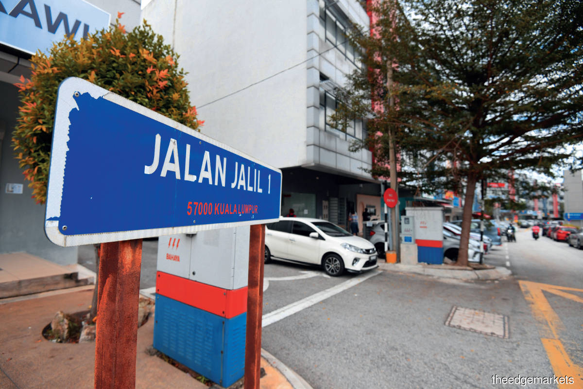 Jalan Jalil 1 is lined with 46 units of 4-sto­rey shopoffices that were completed in 2015 (Photo by Low Yen Yeing/The Edge)