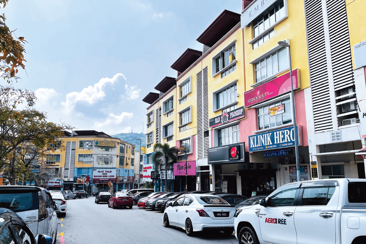 Streetscapes Bustling Commercial Area In Wangsa Maju Draws The Crowd The Edge Markets