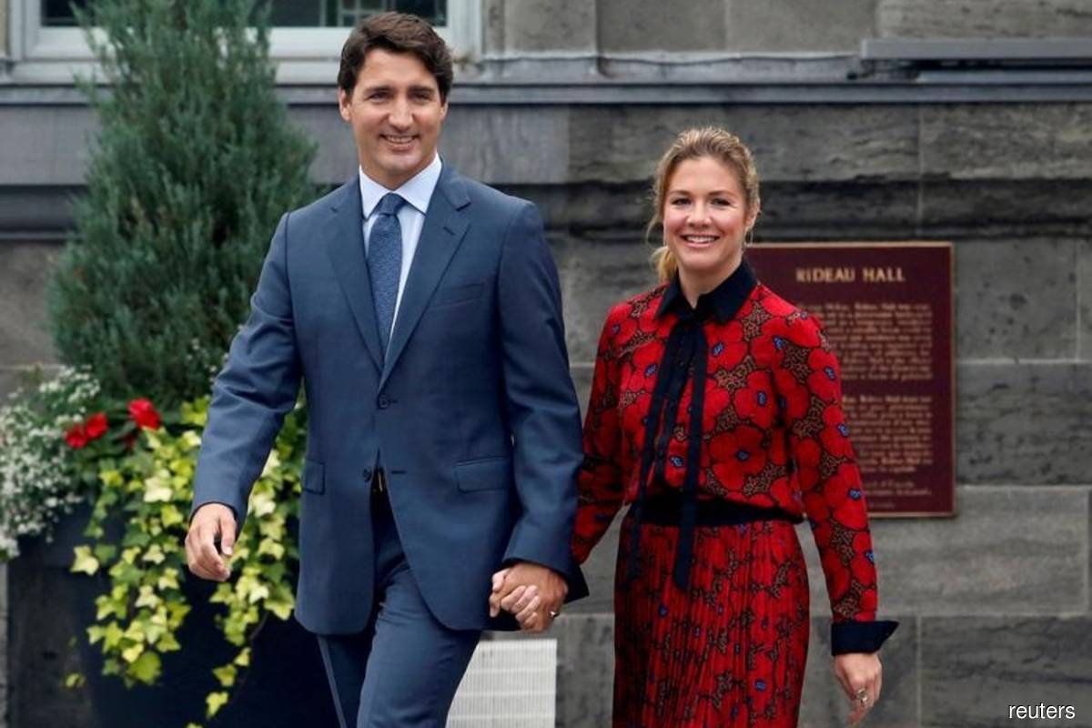 Justin Trudeau’s wife among 26 Canadians barred from entering Russia