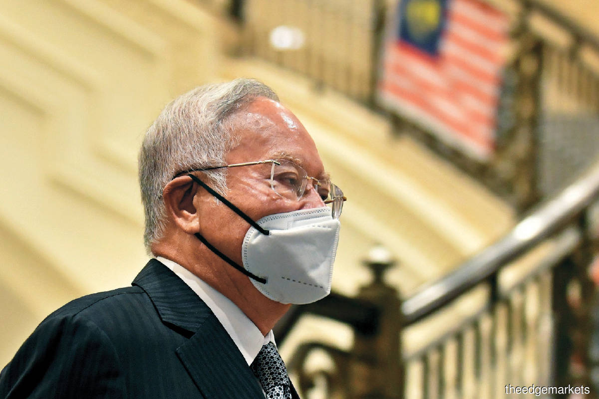 In his motion for a review of the Federal Court’s decision, Najib alleges that the apex court last month did not give him the right to a proper appeal hearing. (Photo by Suhaimi Yusuf/The Edge)