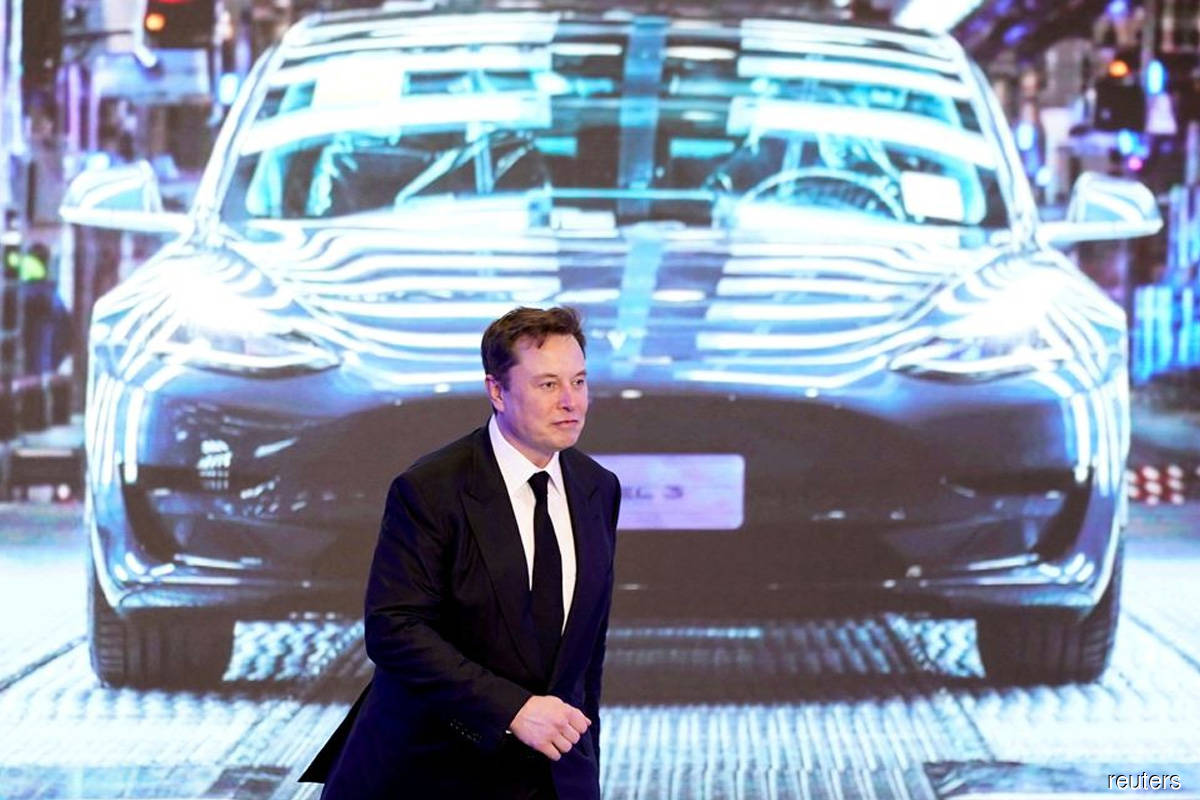 Tesla fans keep buying, unbowed by stock's US$720 bil wipeout