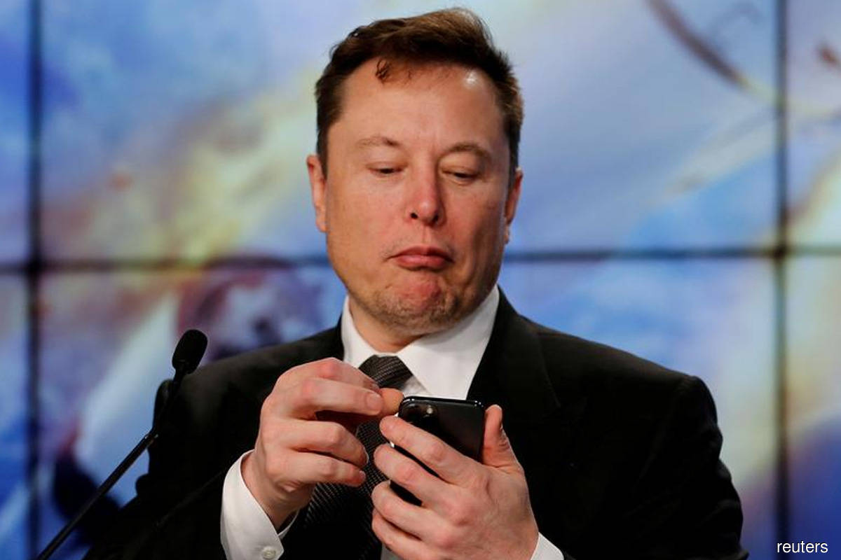 Elon Musk says he supports top Dogecoin holders selling most of their coins