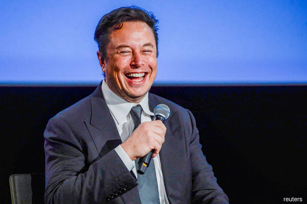 Musk sells Tesla shares worth US$3.95b days after Twitter takeover