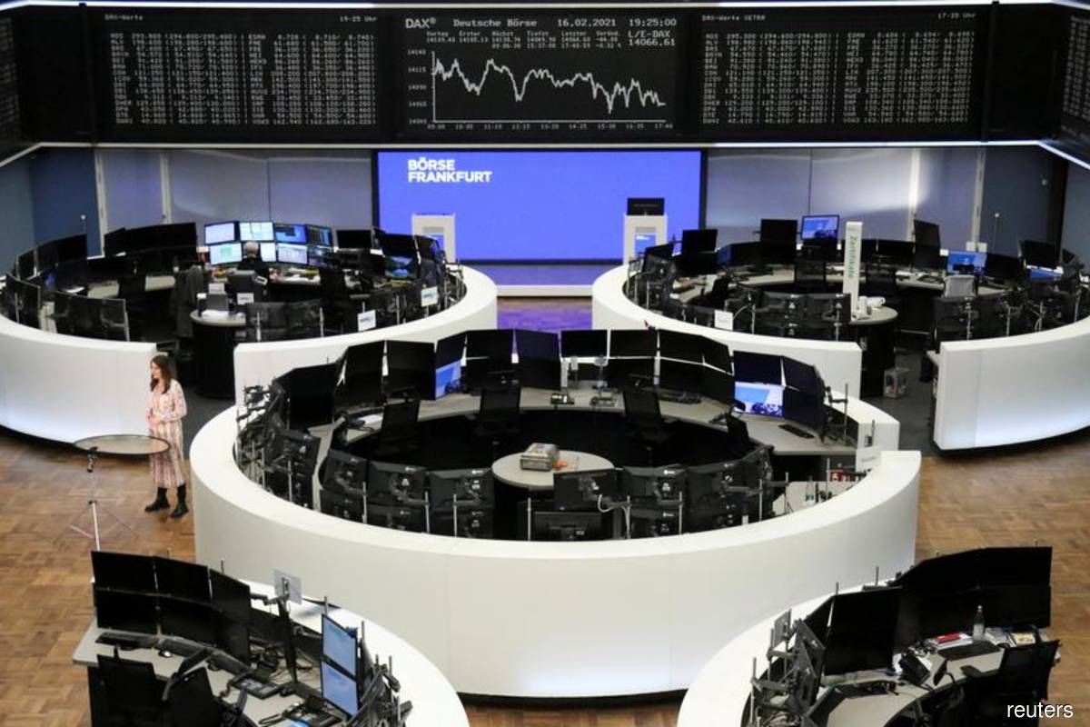 European stocks hit record highs after Fed holds stance