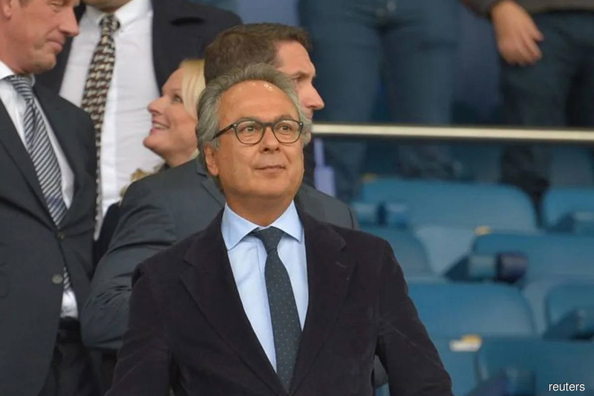 Everton owner apologises for 'mistakes' after woeful season