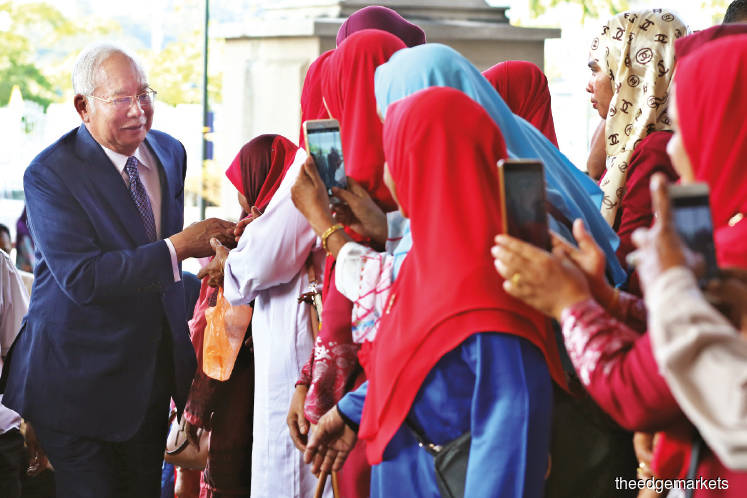 ‘Najib paid himself RM120,000 per year for 1MDB role’