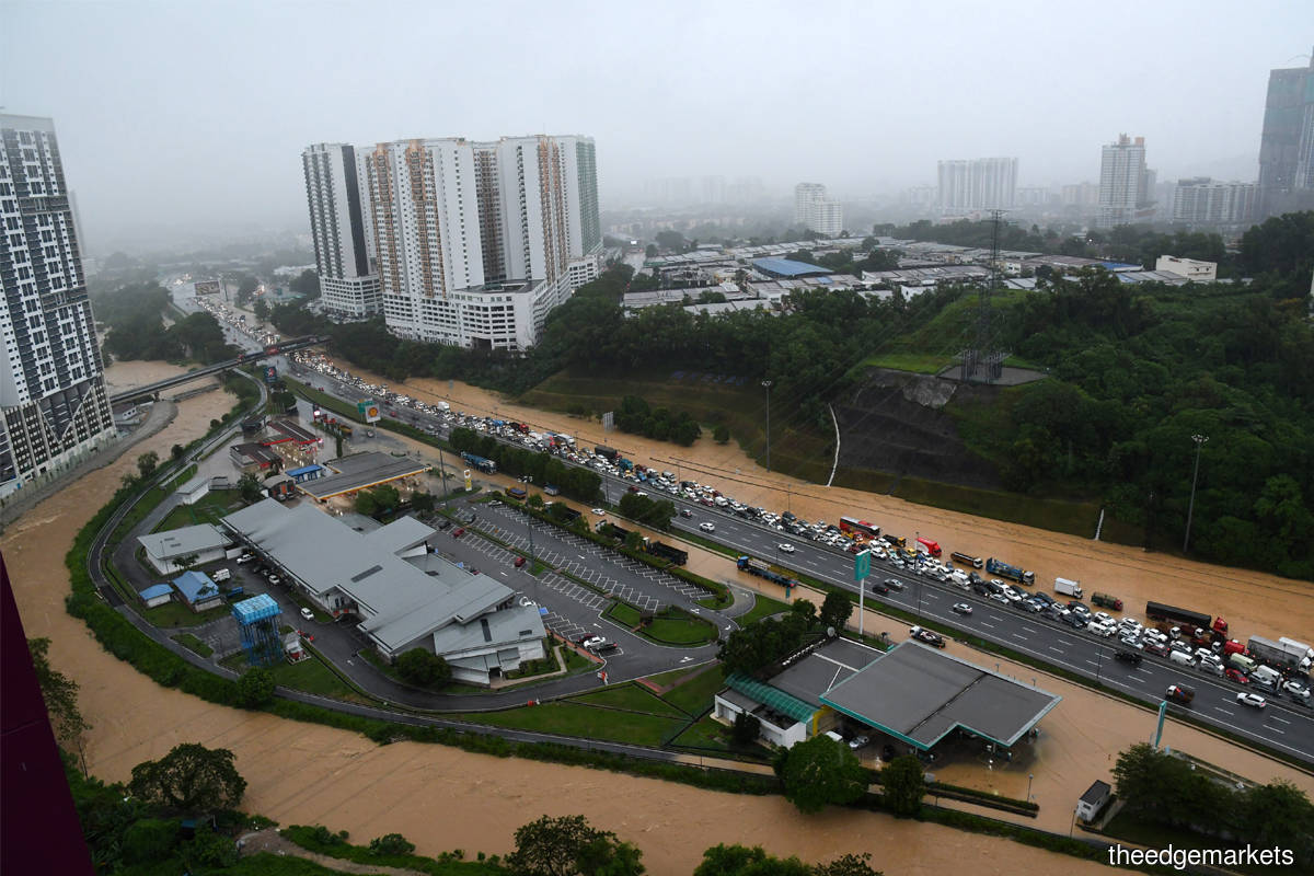Eight companies vying for multibillion ringgit flood mitigation plan