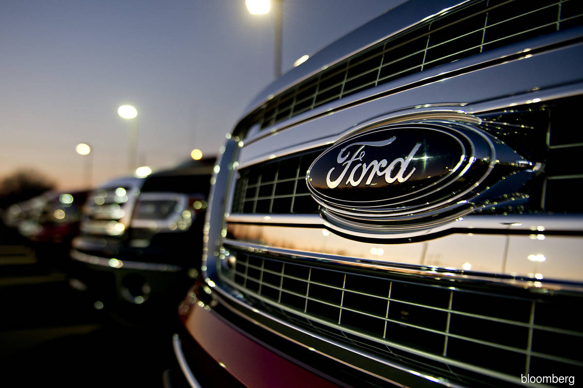 Ford recalls 100,000 US vehicles for fire risks, expands earlier recall