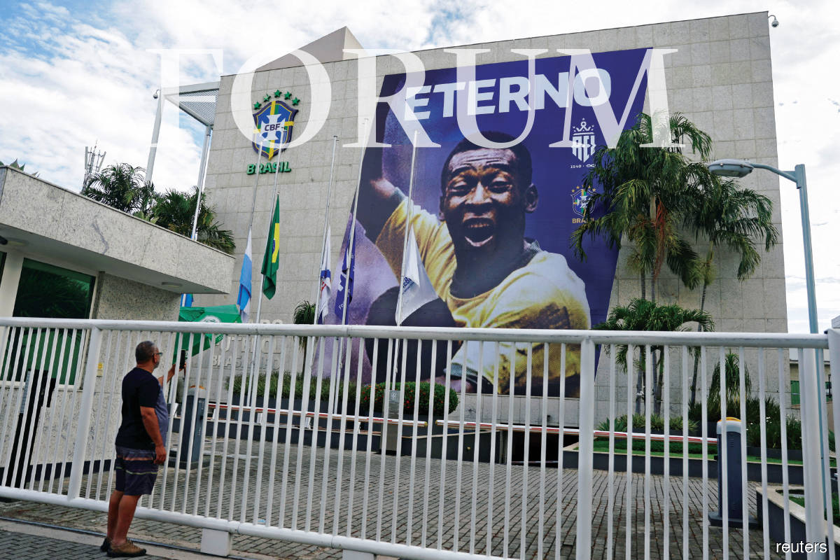 A tribute to Pelé on the façade of the Brazilian Soccer Confederation building in Rio de Janerio. Pelé not only put Brazil on the football map, he also contributed immensely to nation building after his football career ended.