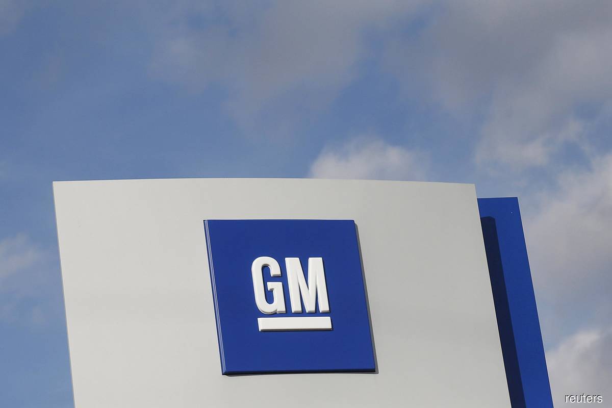 GM extends vehicle production cuts due to semiconductor chip shortage