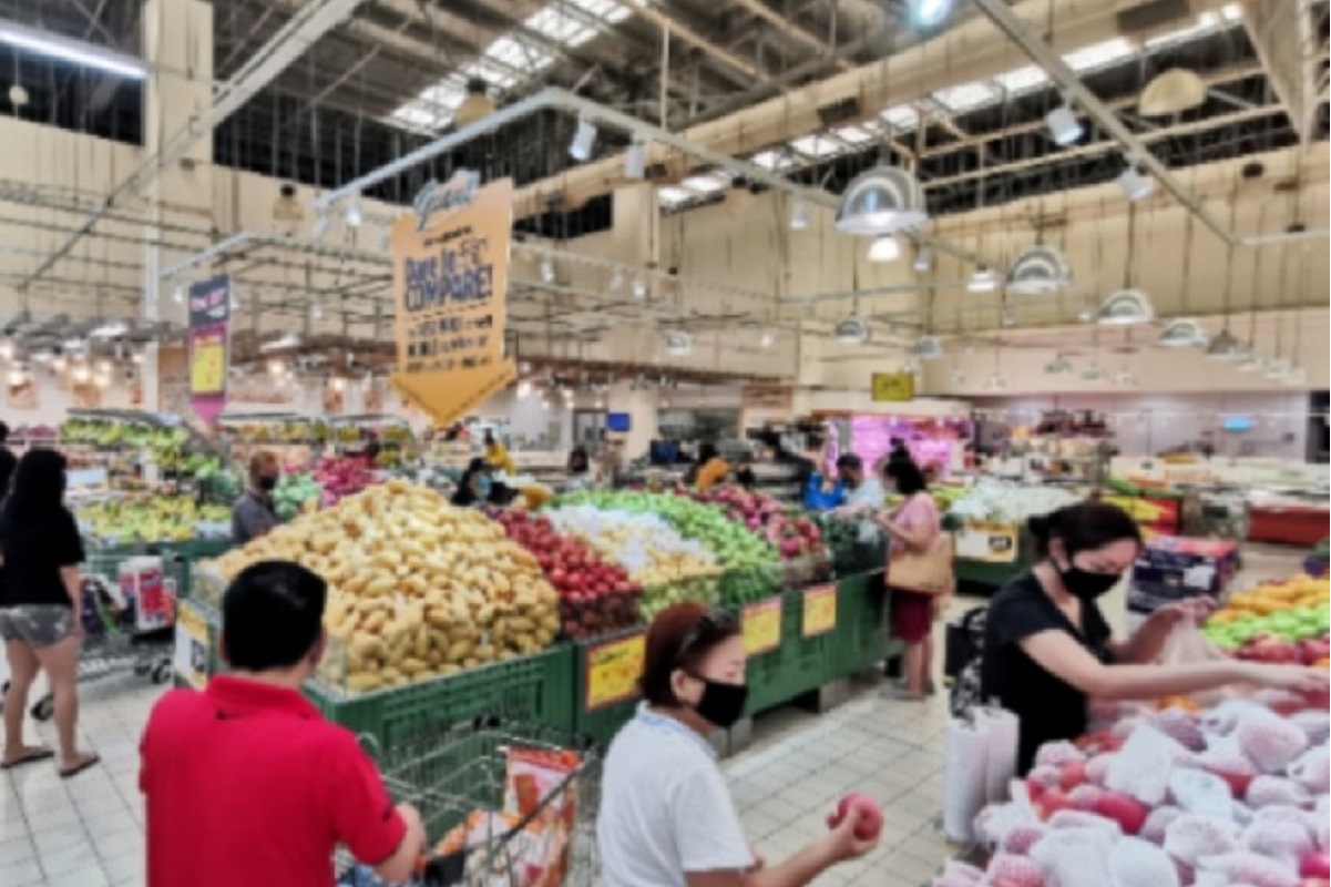 Singapore's consumer price index declines across all household groups in 2H2020
