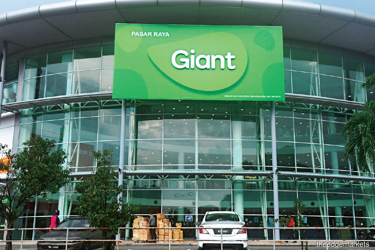 Giant Hypermarket Bandar Kinrara has been identified as one of the five assets in the Klang Valley. (Photo by Patrick Goh/The Edge)