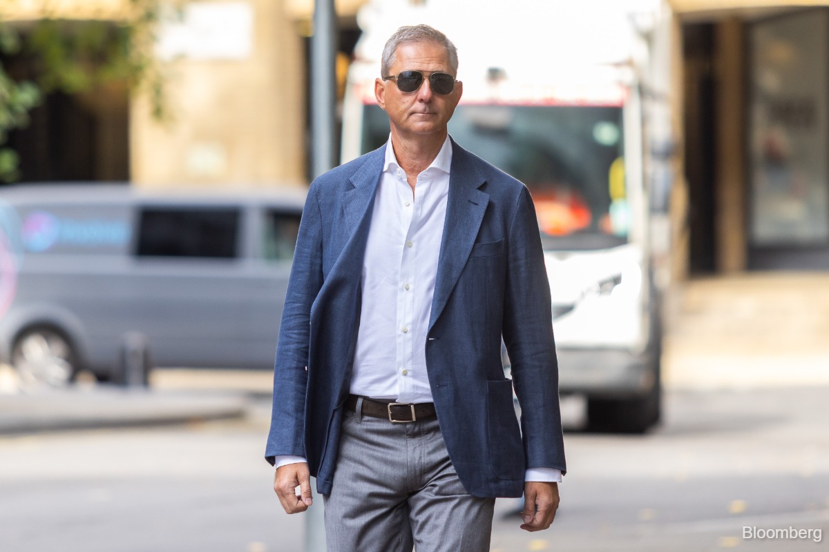 Glencore’s billionaire ex-oil head Beard pleads not guilty to bribery charges