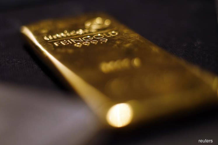 Gold breaches $1,500 ceiling in beeline to safe havens