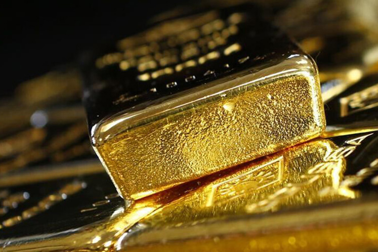 Gold set for biggest weekly drop in nearly 7 years in 