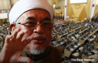 Hadi amends motion to expand Syariah Court's power, proposes hearing