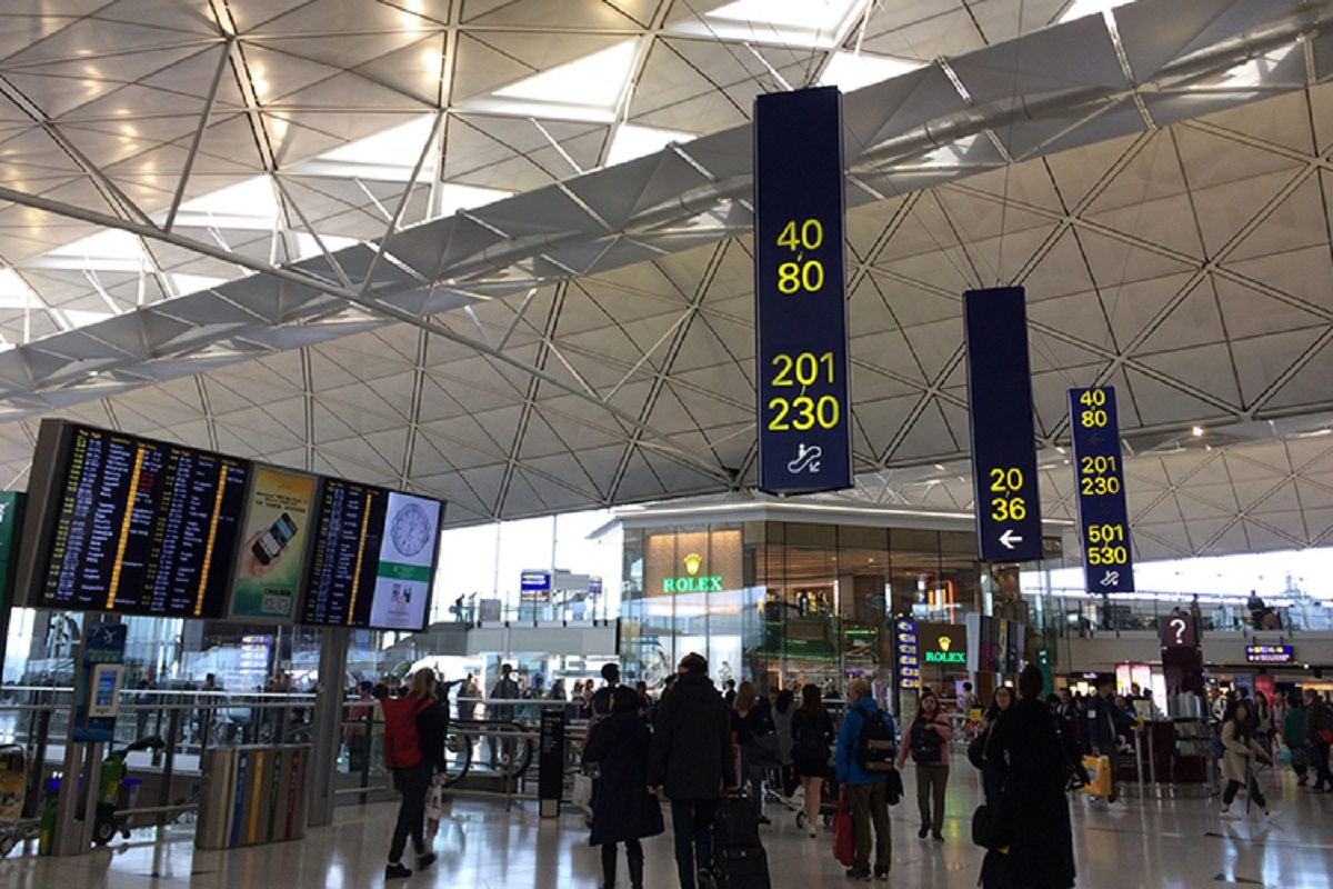 Passengers from mainland China to be allowed temporary transit through