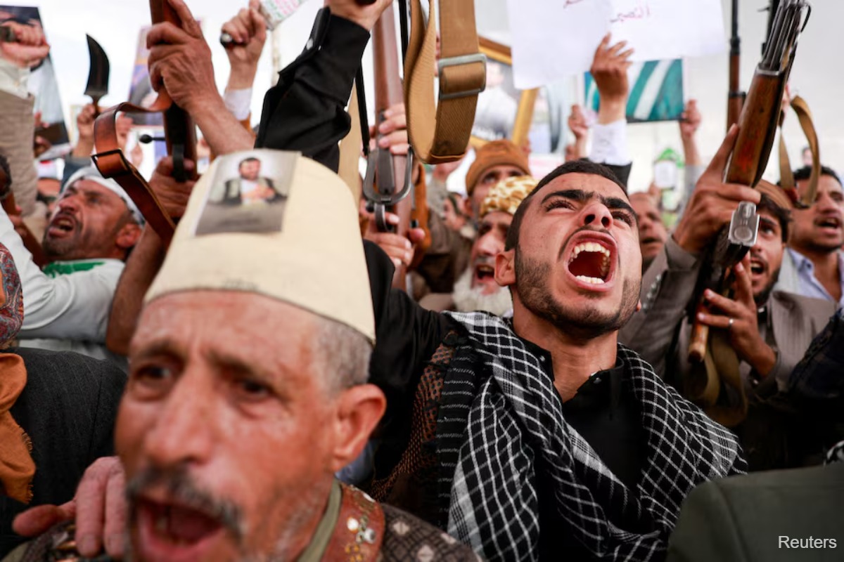 Allies unite behind Saudi Arabia as more Iranian flights curtailed