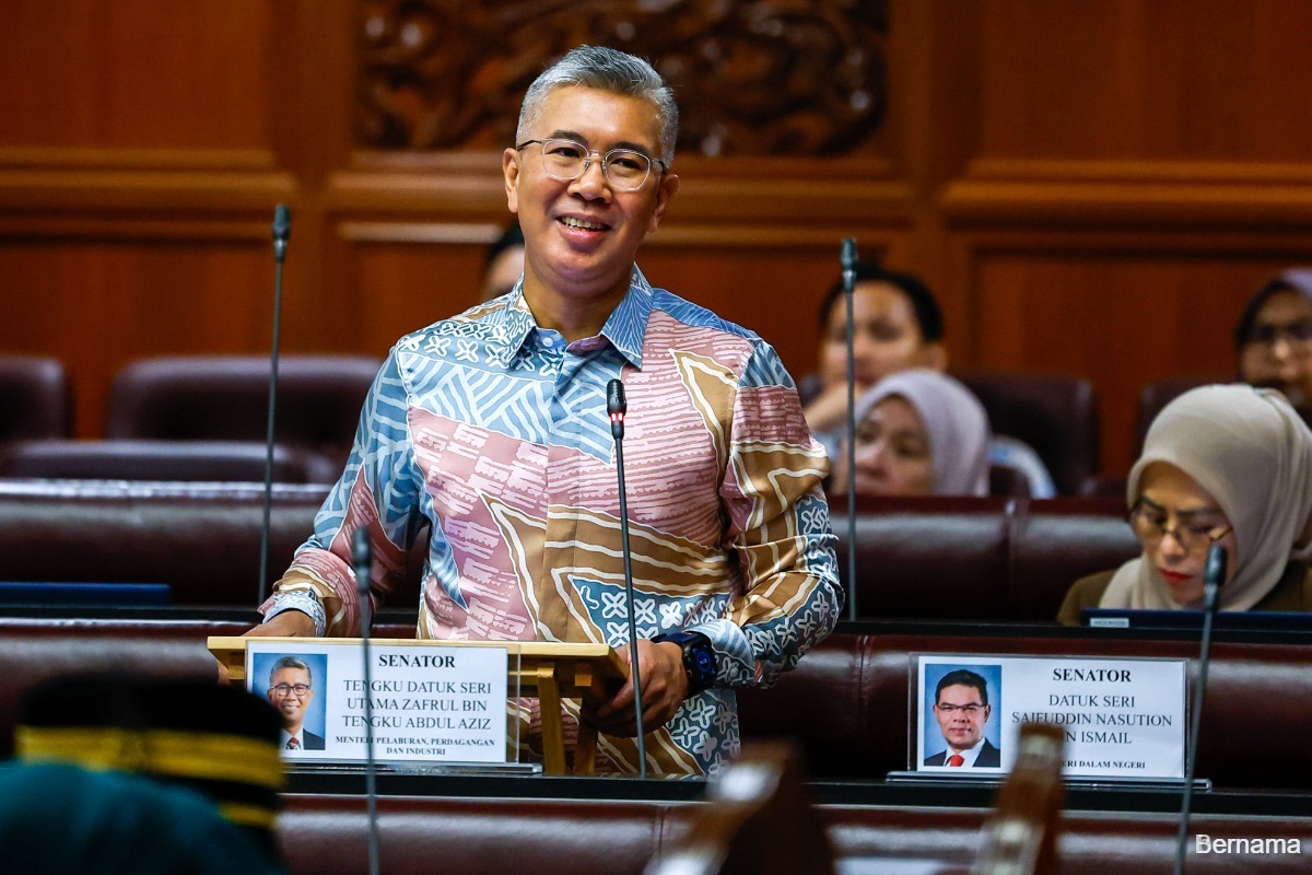 Malaysia mengetatkan kawalan pada eksport teknologi sensitif di tengah -tengah ancaman perdagangan perdagangan AS