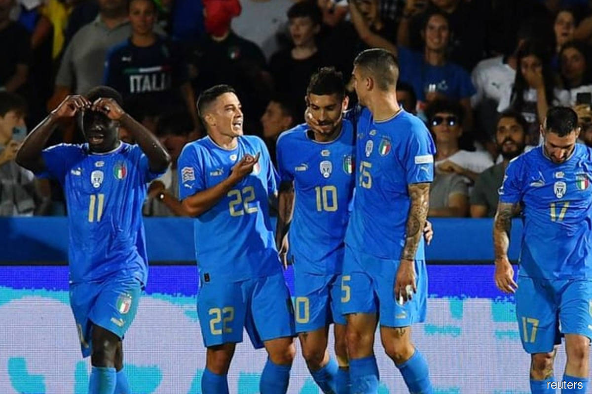 Italy back to winning ways with Nations League victory over Hungary