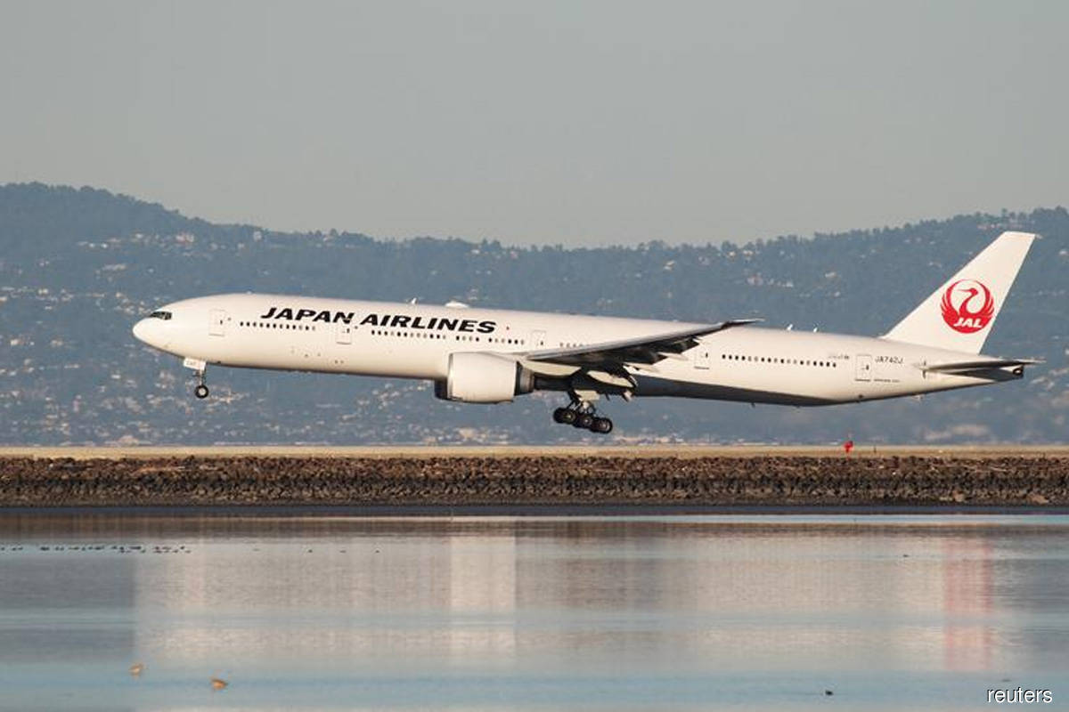 Japan Airlines looking to raise US$2.7 billion — Nikkei