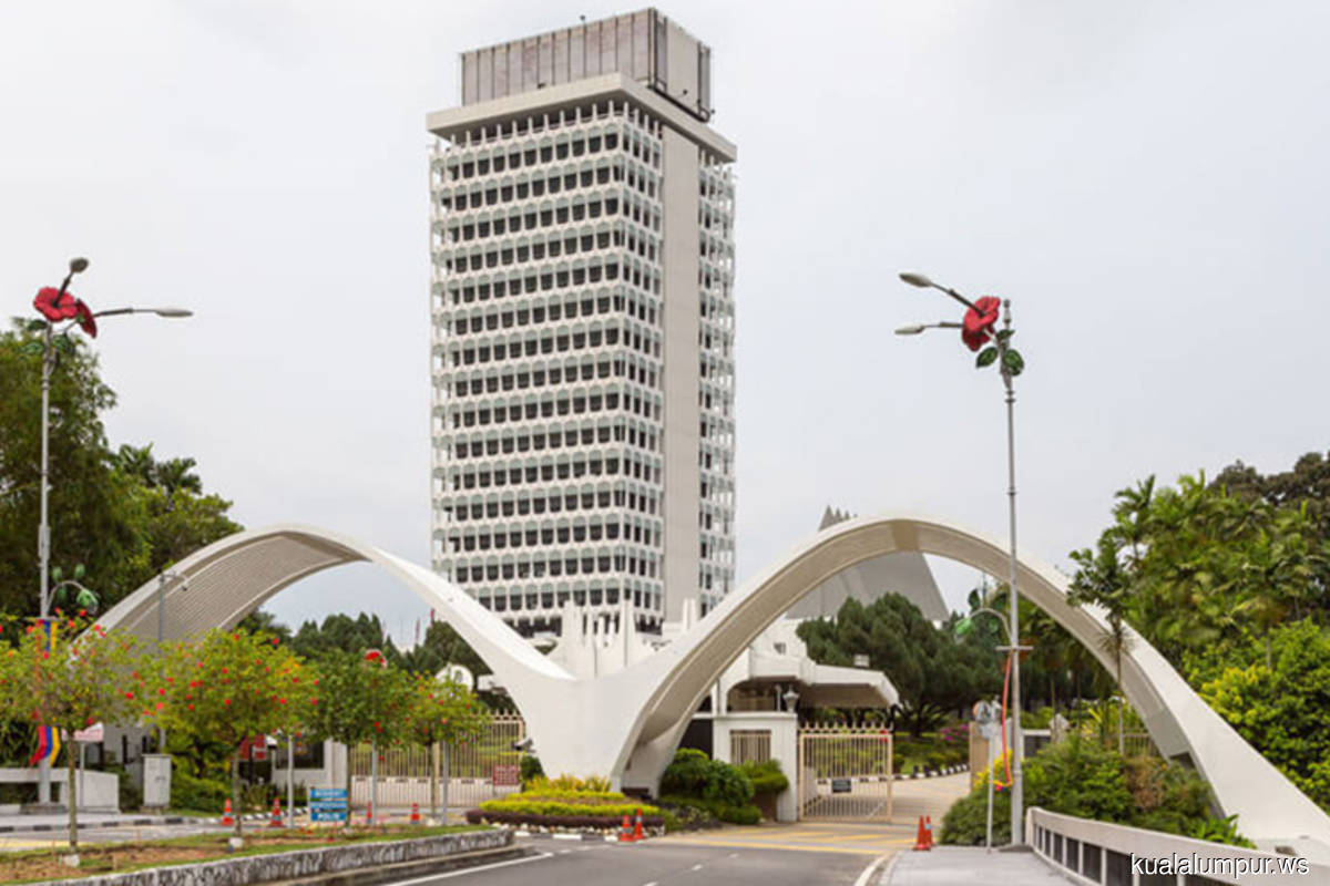 Dewan Negara passes five bills - Vimarsana News