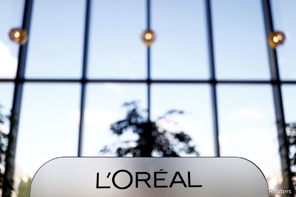 China's top livestreaming sales stars in dispute with L'Oreal