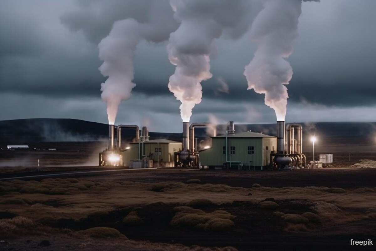 Energy: Reduced reliance on fossil fuels, good governance and ...