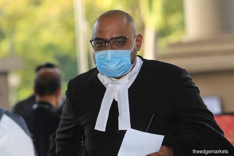 Lawyer Harvinderjit Singh at the Kuala Lumpur Court Complex today. (Photo by Shahrin Yahya/The Edge)