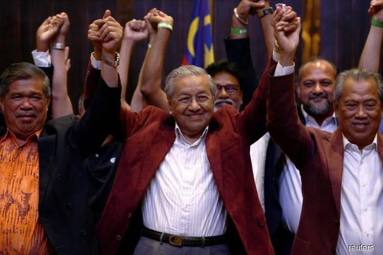 Mahathir won't be sworn in as Malaysia prime minister on Thursday