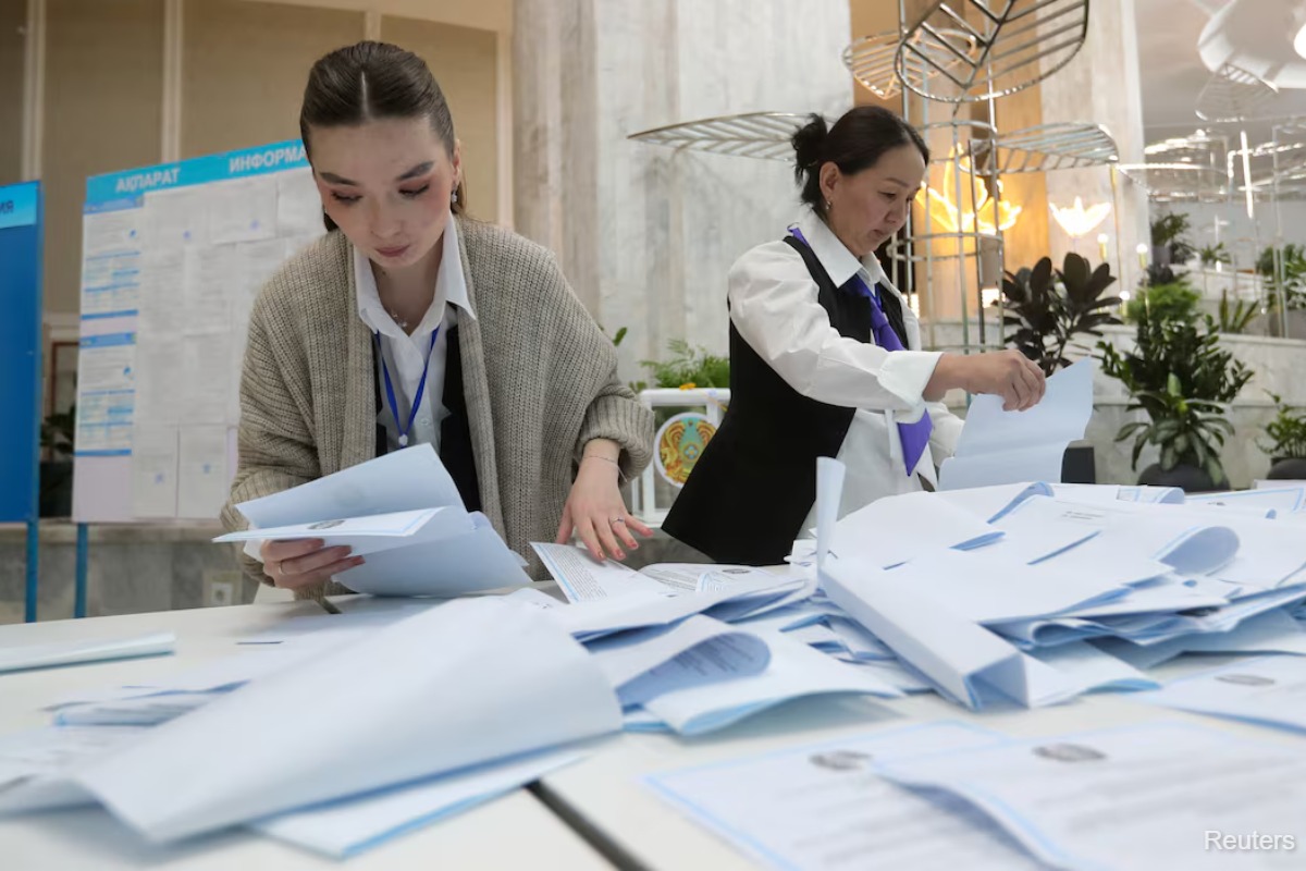 Kazakhstan approves new constitution: 87.15% vote in favour, election commission says