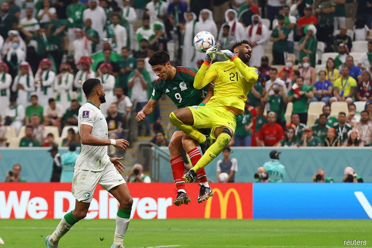 Mexico left to rue toothless attack in rare early World Cup exit