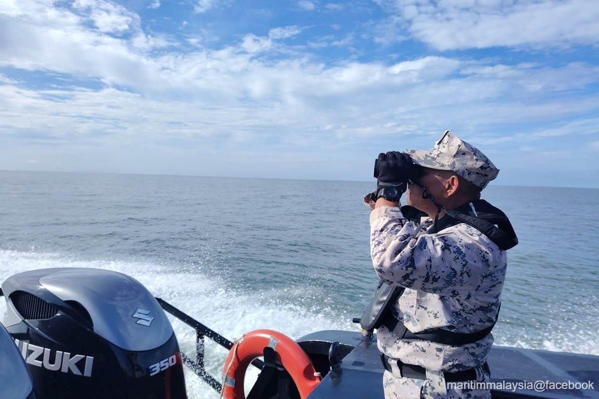 Rescue teams searching Langkawi waters for migrant boat victims