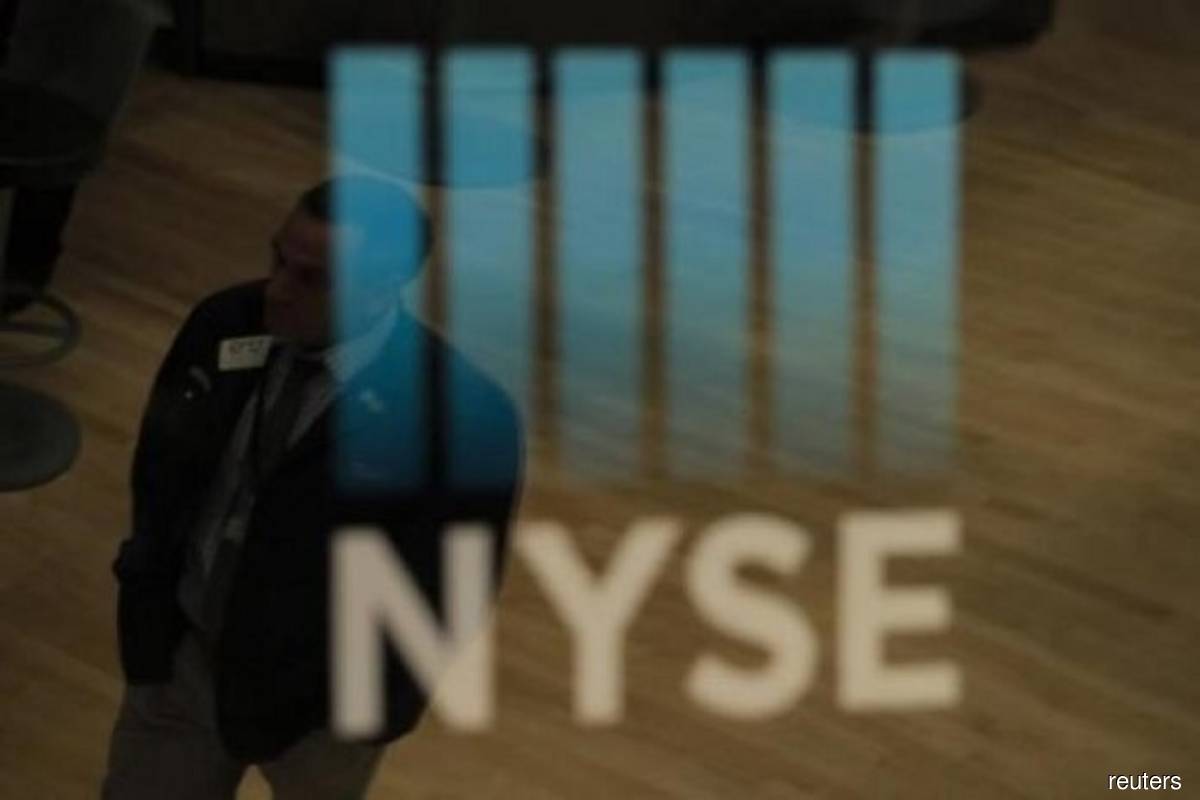NYSE says manual error triggered major trading glitch