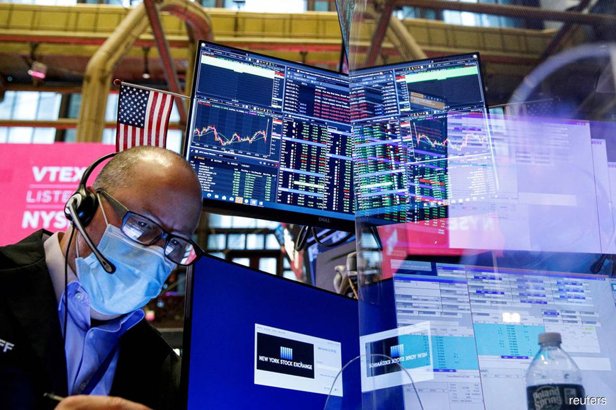 Megacap tech selloff hits US$500 billion since Nasdaq 100 peak
