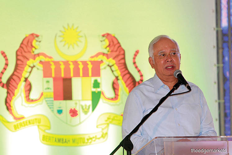 PM Najib urges BN MPs to remain united