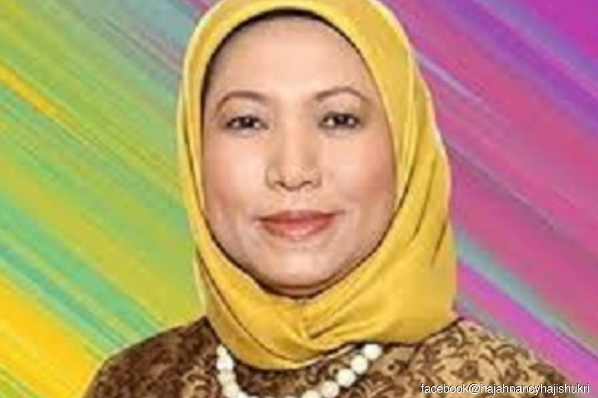  Datuk Seri Nancy Shukri (filepix)
