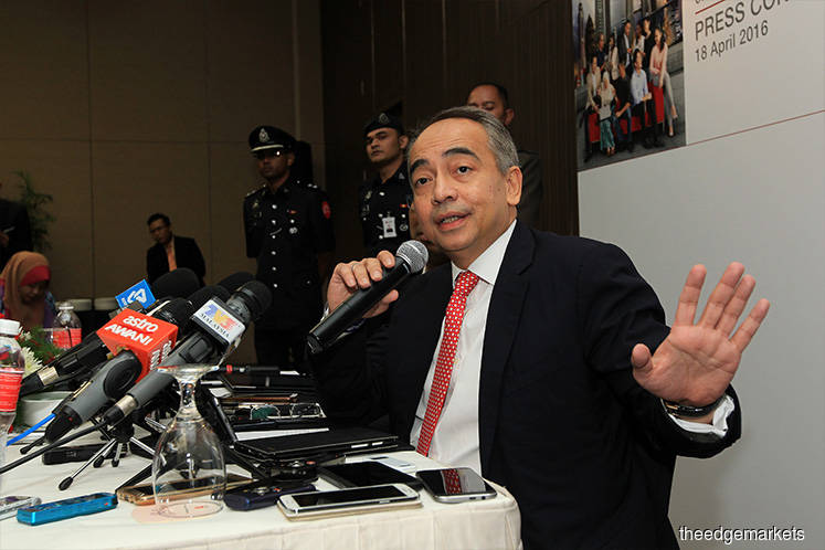 ‘I don’t see a crash’