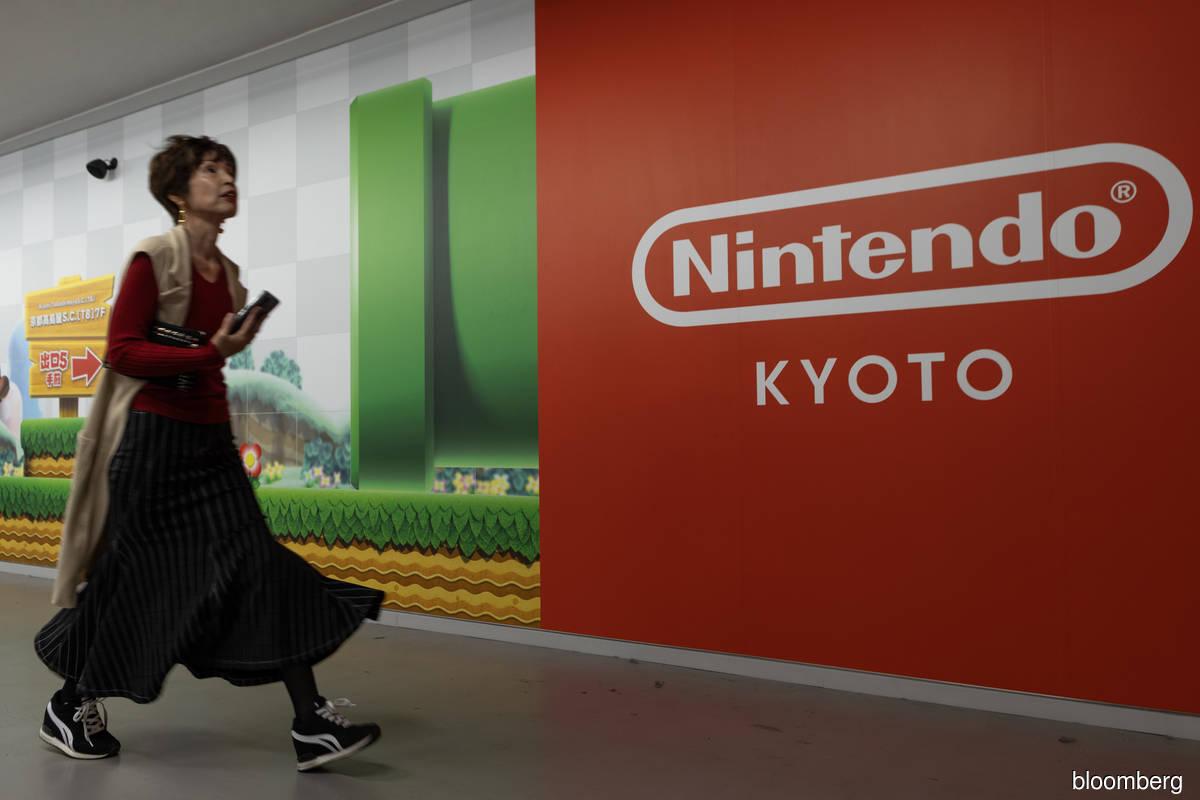 Nintendo shares pare gains after US$1.9 bil stake sale report