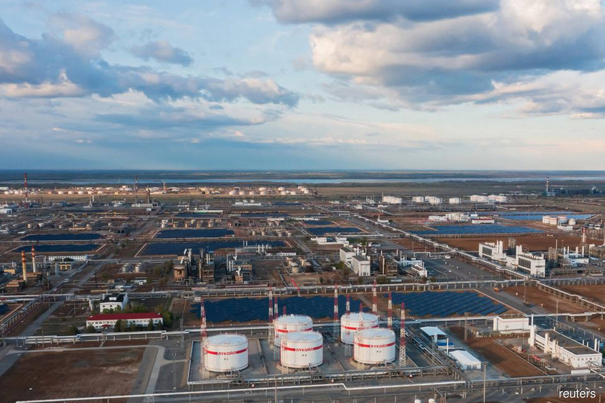 Global oil demand growth will slow to 1.6 million barrels per day in ...