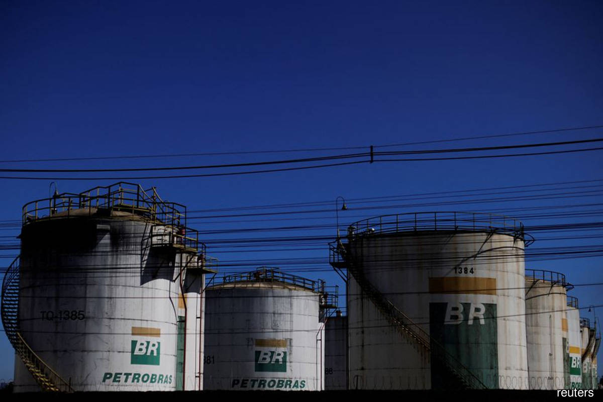 Petrobras reinforces security at refineries after threats — sources
