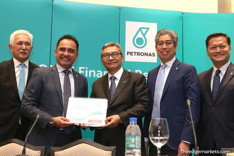 Petronas to pay govt RM24b dividends for 2018, 50% more than 2017  The