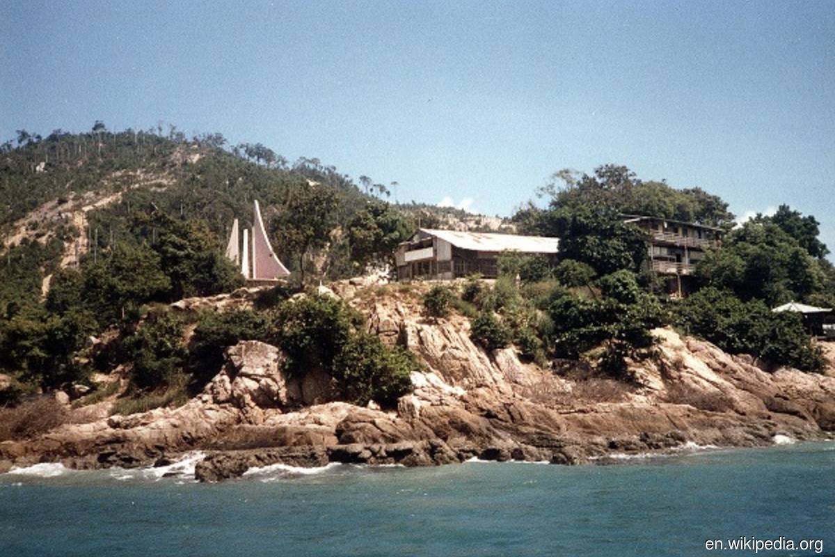 A glimpse of Pulau Bidong, an island which lies off the coast of Terengganu, Malaysia at South China Sea, is seen in this filepix (Photo credit: en.wikipedia.org)