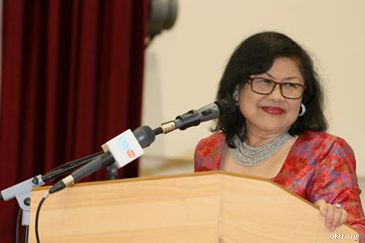 Rafidah 'amused' by Umno's sacking over support for Pakatan